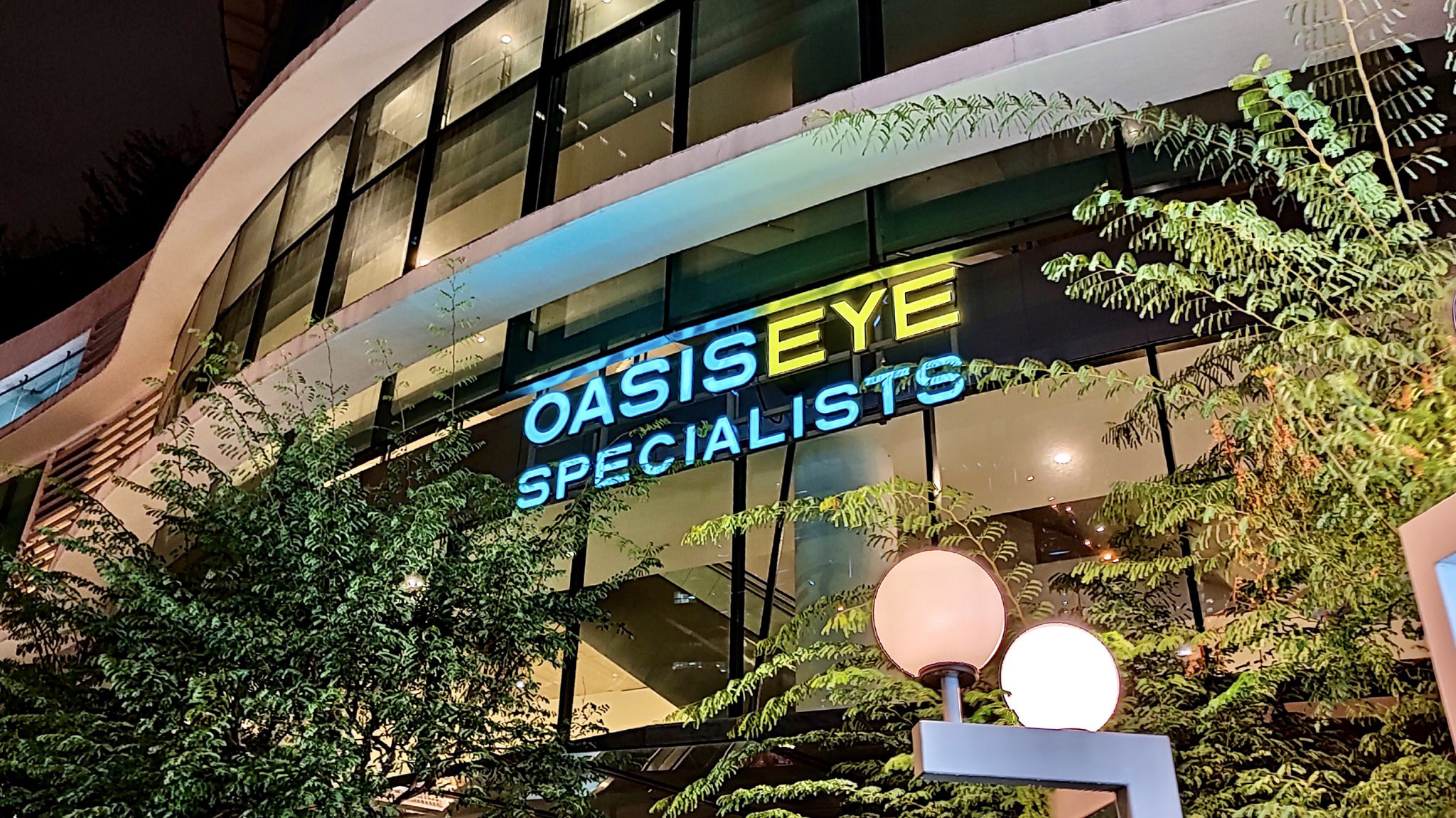 Oasis eye